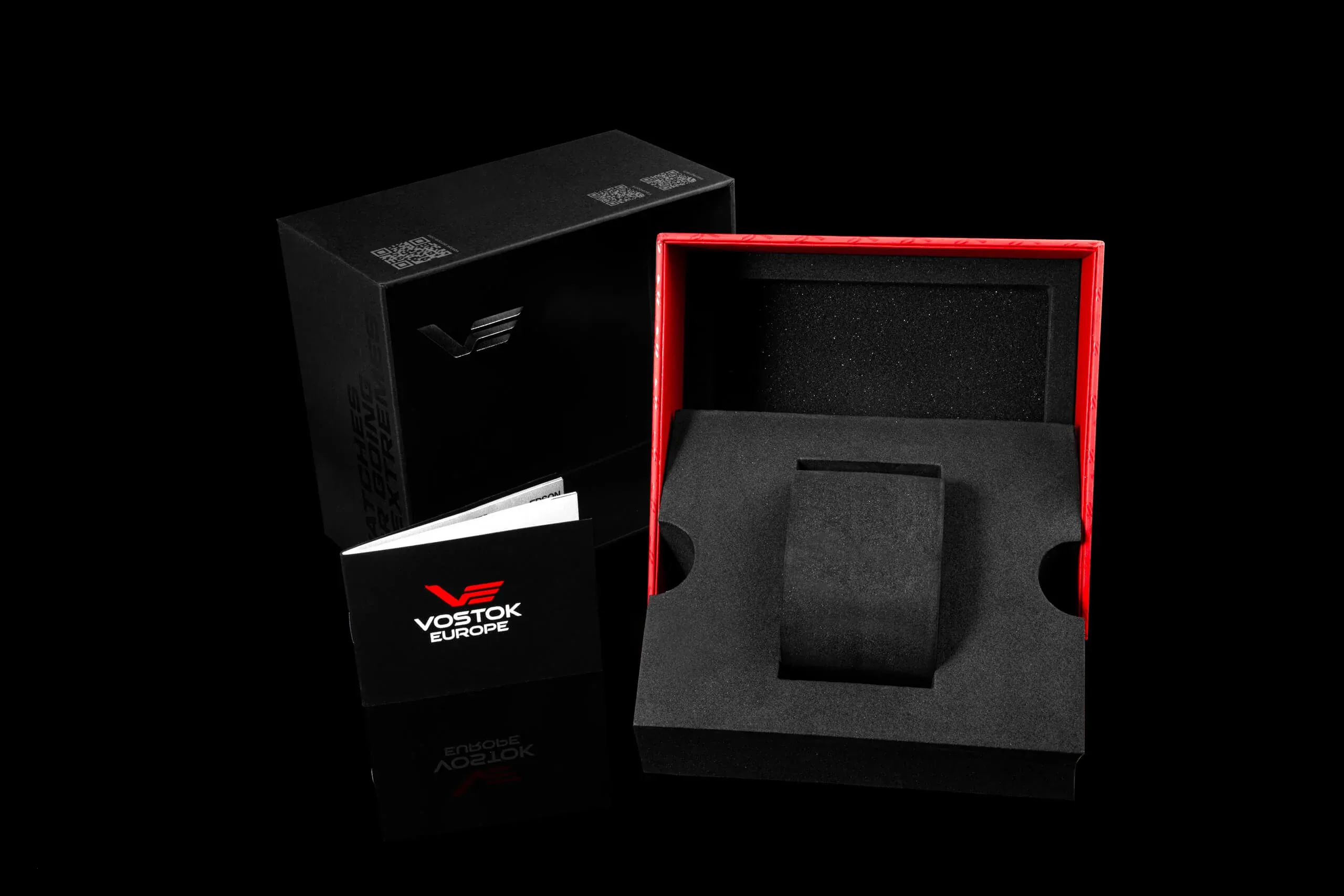 Almaz World Timer | YM8J-320D657 3
